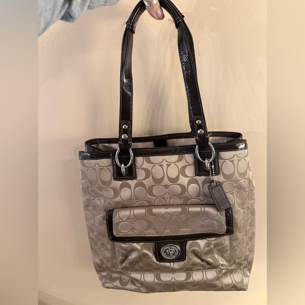 Coach Penelope Signature Sateen Satchel 2012 EUC - Picture 10 of 14